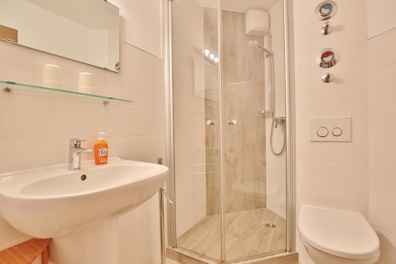 Haus Windrose Appartement 4 นีนดอร์ฟ ภายนอก รูปภาพ